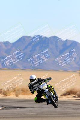 media/Jan-08-2022-SoCal Trackdays (Sat) [[1ec2777125]]/Turn 4 (1145am)/